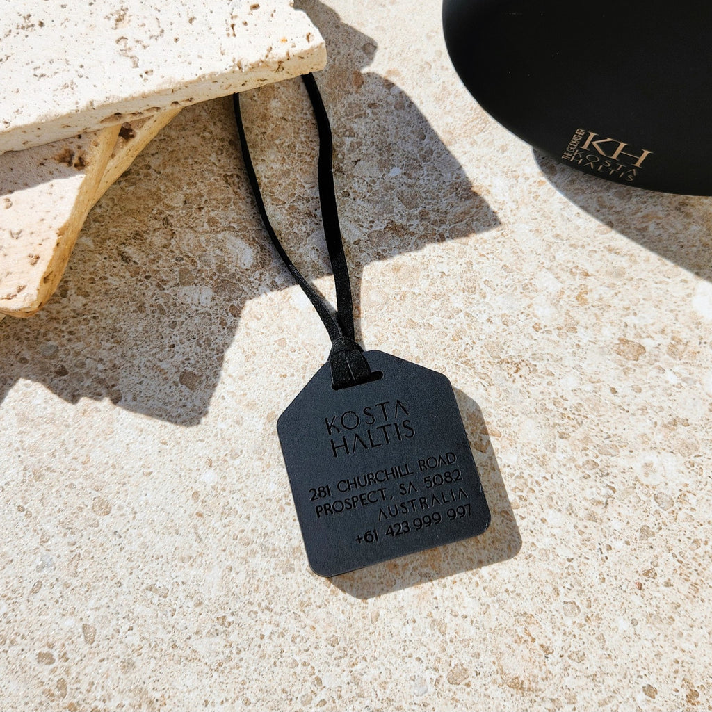 Detailed Luggage Tags with fastener Aesthetic Purposes